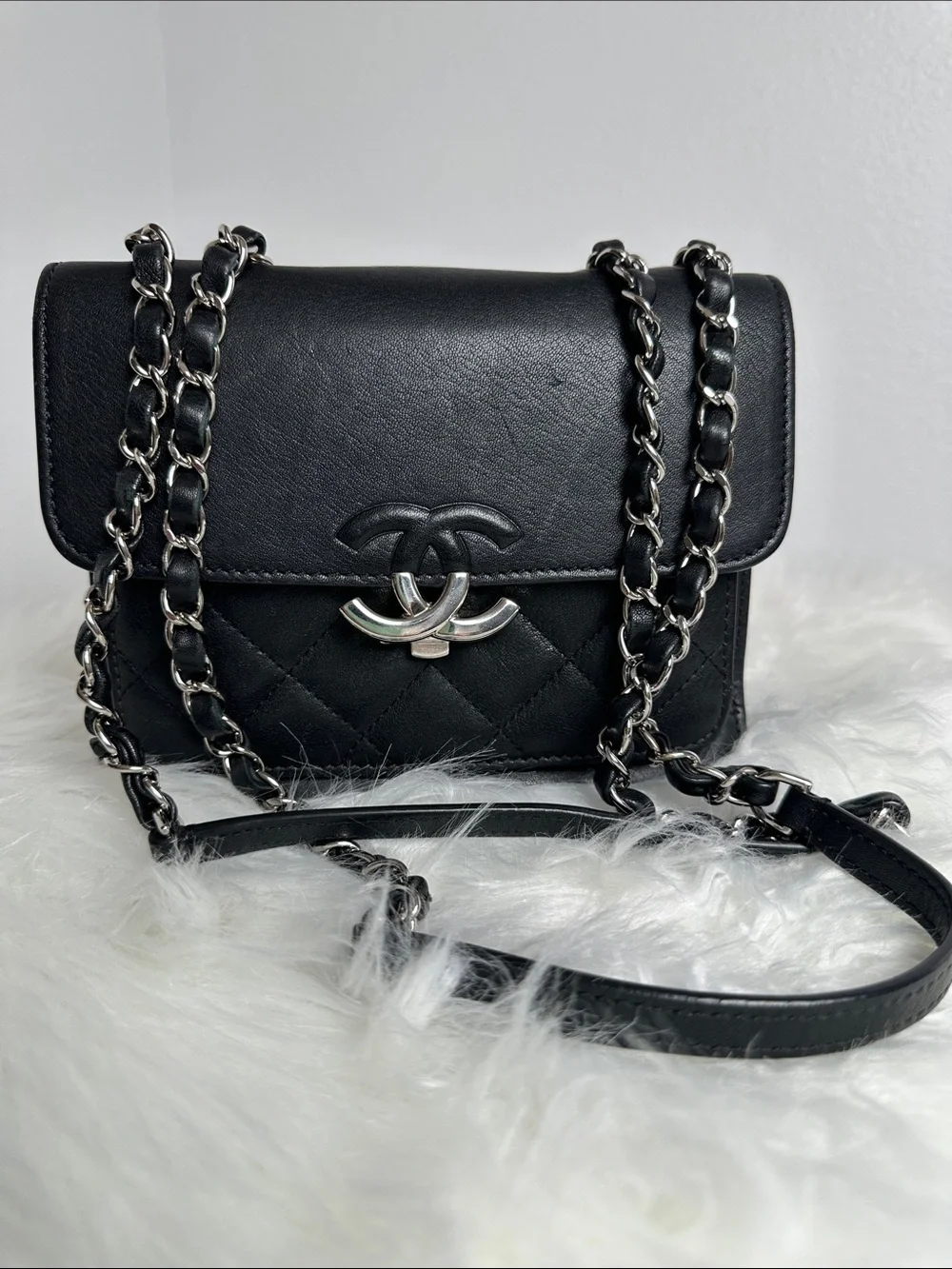 CHANEL classic elegant